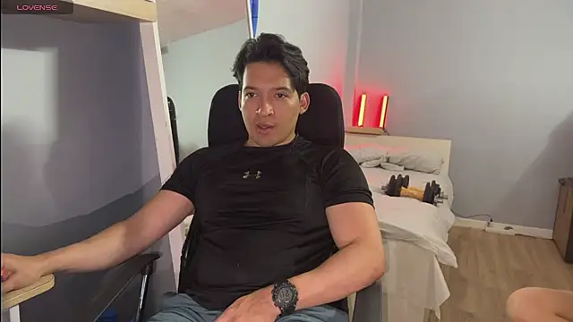 RagnarLothbrokXX live sex cam