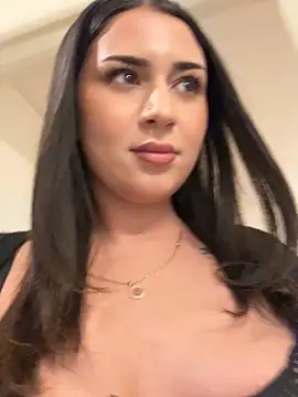 Yasmine-blue's cam snapshot