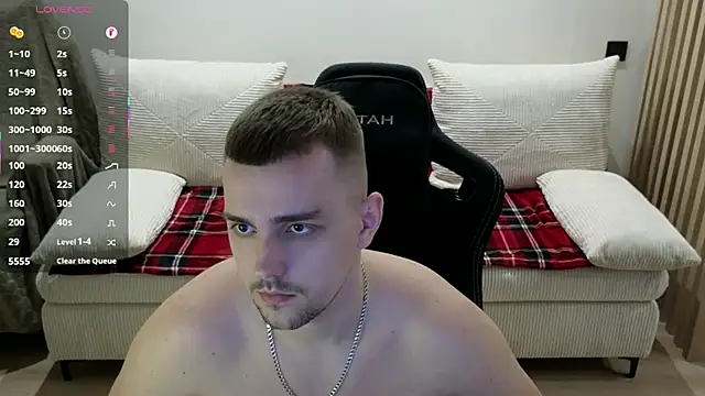 Larstar01 live sex cam