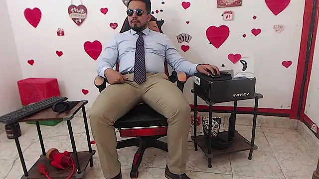 KalethBigDick live sex cam