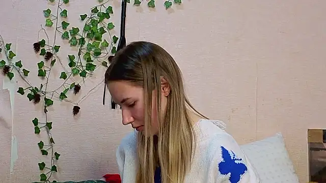 _kikiclark__'s cam snapshot