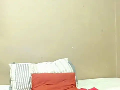 champaigncork's cam snapshot