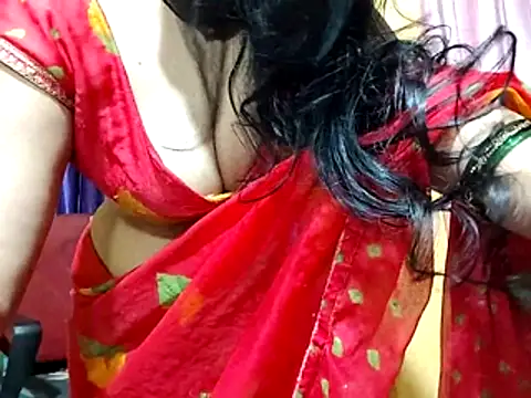 poojaxxx65's cam snapshot