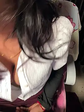 Lucky_Flora's cam snapshot