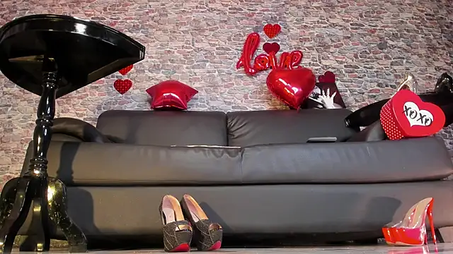 MissAgata live sex cam