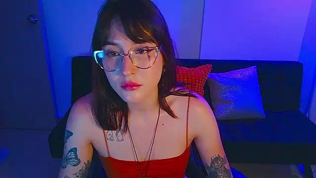 Yuliennegg's cam snapshot