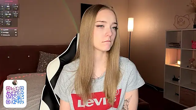 EvaPeace's cam snapshot