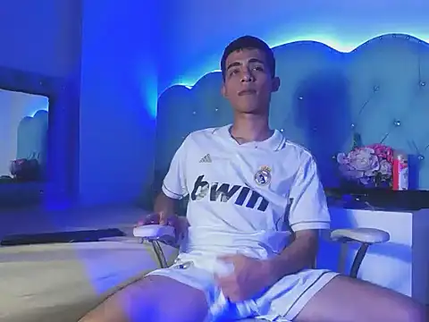 Apolo_Richards's cam snapshot