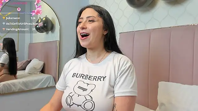 JuliethCruz_'s cam snapshot