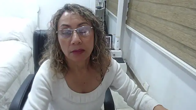 jesy_hot's cam snapshot