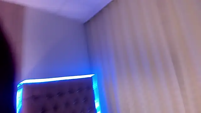 Maddyluxe's cam snapshot