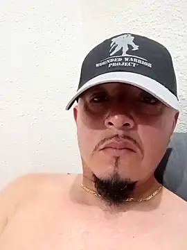 Lalin2323 live sex cam