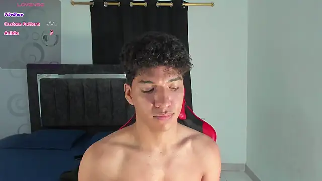 Maximiliano_Khalil's cam snapshot