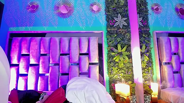 MadisonFox1's cam snapshot