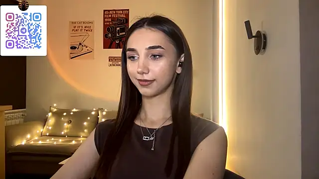 LinaMour live sex cam