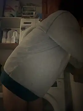 Paapii1098 live sex cam