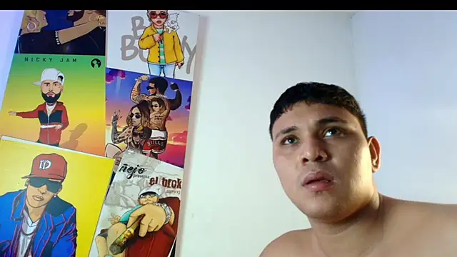 couple_lovelyds live sex cam