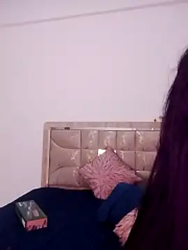 Hot-inasss live sex cam