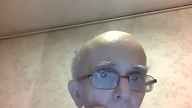 mariusica1@xh live sex cam