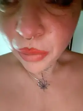 Ninfea7811's cam snapshot