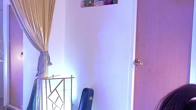 magali_19's cam snapshot