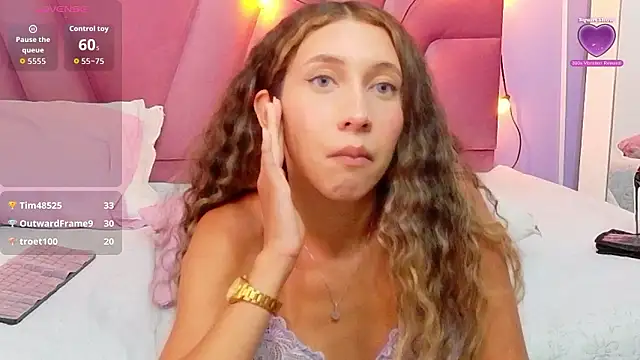 Beautifulskinny18 live sex cam