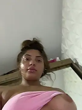 Nicolly_allencar live sex cam