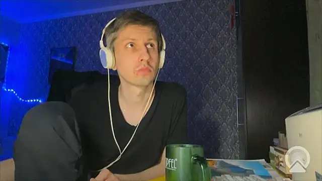 Aki-Laky live sex cam