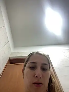 Iris_love18 live sex cam