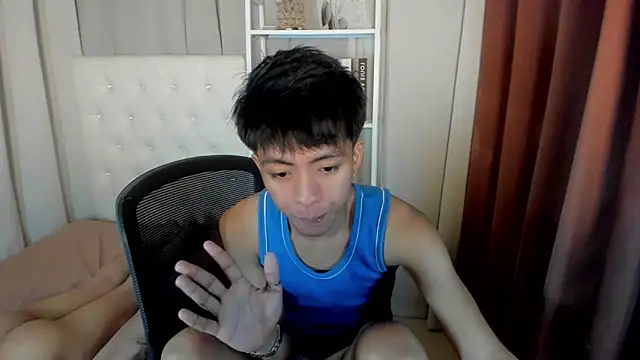 davincihugecock live sex cam