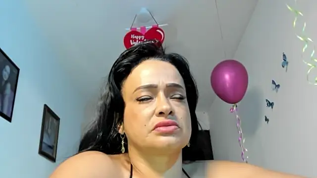 seleneh live sex cam