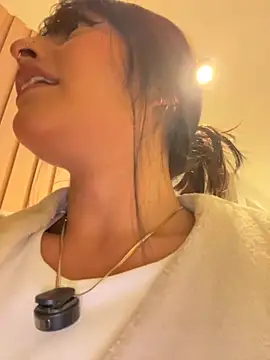 Nanda_vixen_'s cam snapshot