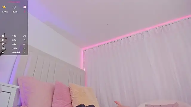 ami_sweet18's cam snapshot