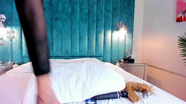 mia_ellieth's cam snapshot