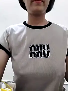 love_sexy090's cam snapshot