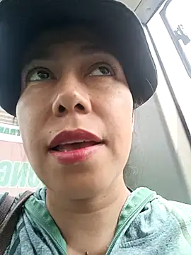 2HotAsain4u's cam snapshot