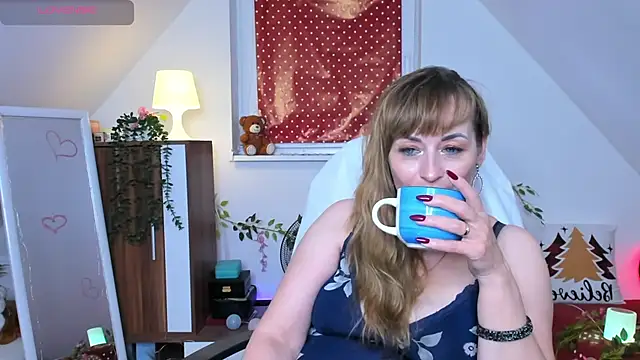 naughtymilane's cam snapshot