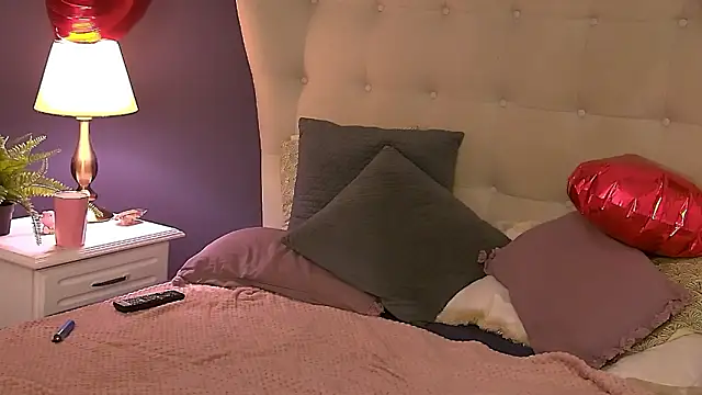 SeniGrandee live sex cam