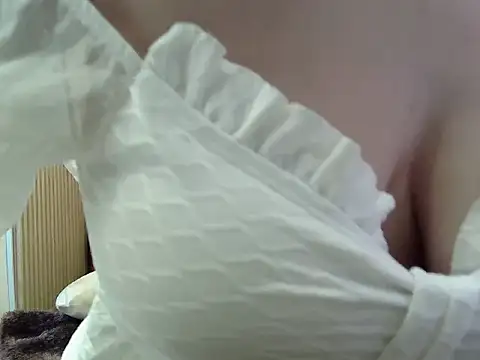 Sexybabe42's cam snapshot