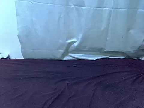 pointy_bloom live sex cam