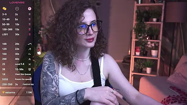 OliviaMcClean's cam snapshot