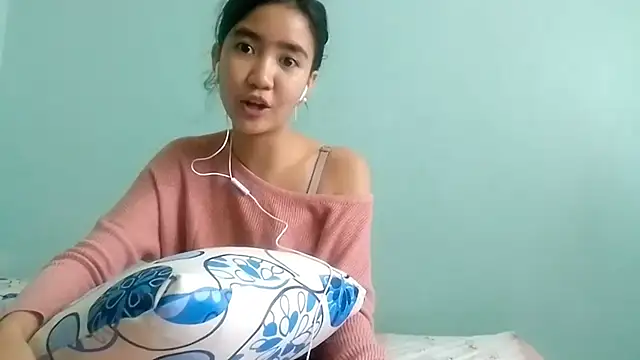 RessieAshcroft's cam snapshot