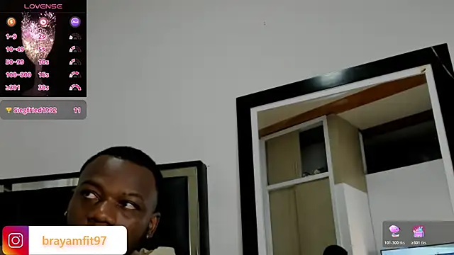 ArexBlakk live sex cam