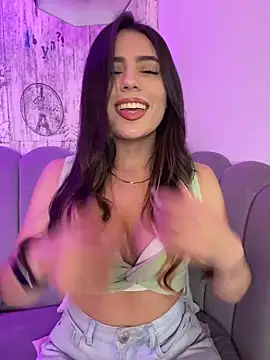 AbyThompson live sex cam