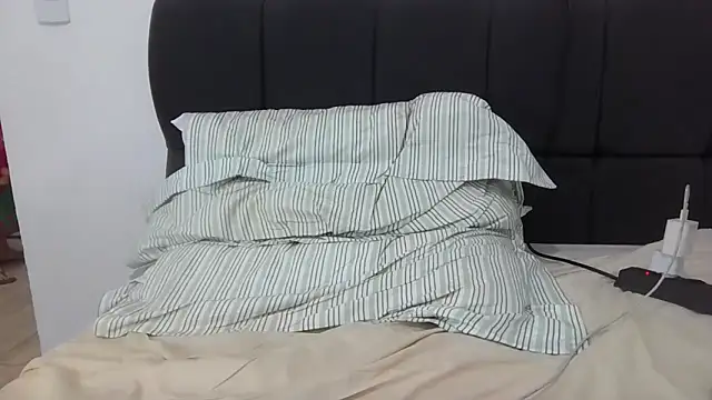 ambersweet33 live sex cam