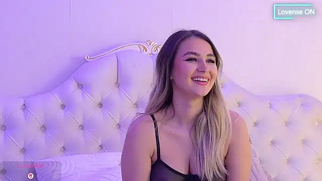 AniaKarenina's cam snapshot