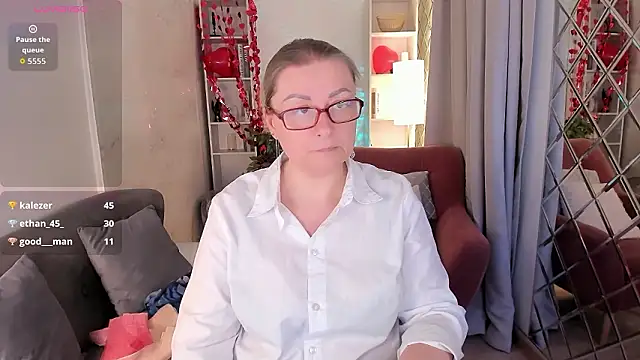 AlexandraKind live sex cam