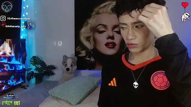 maxiy_001 live sex cam