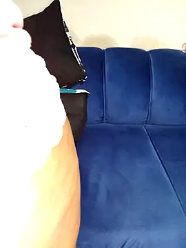 BOTTYANGELxx1's cam snapshot