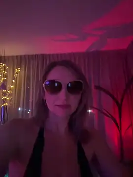 hottogetherNL live sex cam